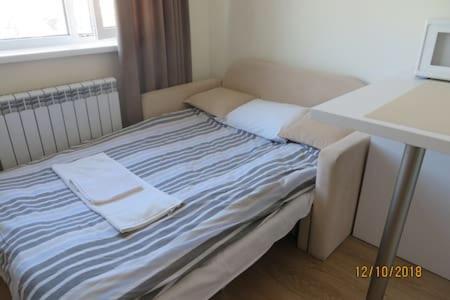 Smart-House Smart Kvartira S Kukhnei Vozle Metro. Киев Экстерьер фото